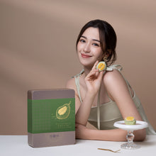 將圖片載入圖庫檢視器 手工100%貓山王榴槤冰皮月餅
