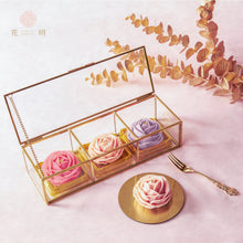 Load image into Gallery viewer, Handmade Rose Mooncakes (Taiwan Dajia taro salted egg, hand-fried pineapple salted egg, Chinese red beans) with exquisite glass gift box
