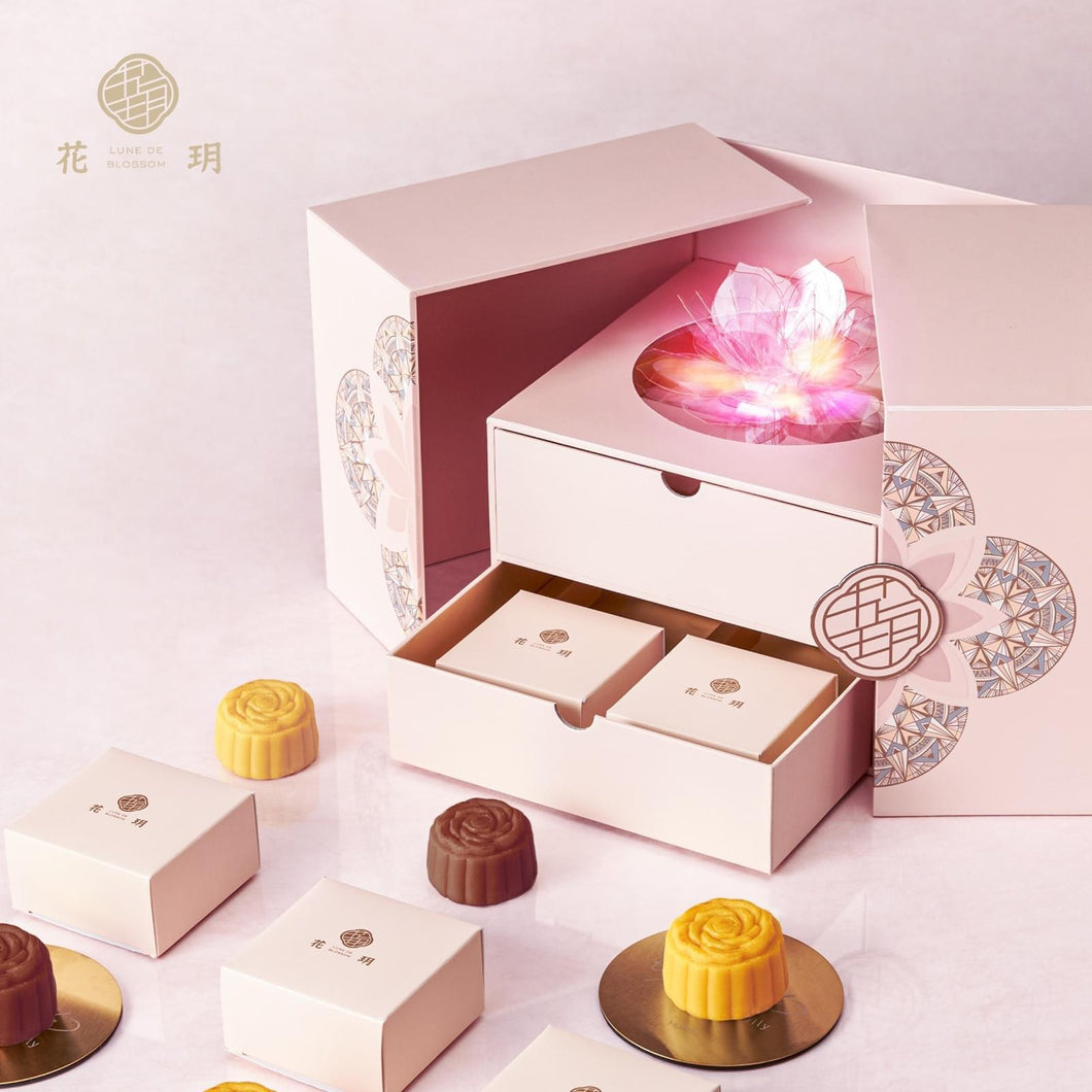 Lune de Blossom Artisan Lava Mooncake with Crystal Flower Hologram Assorted Gift Box - 8pcs (Classic Custard, Tangerine Peel Custard, Pistachio Hazelnut, Coconut Latte)